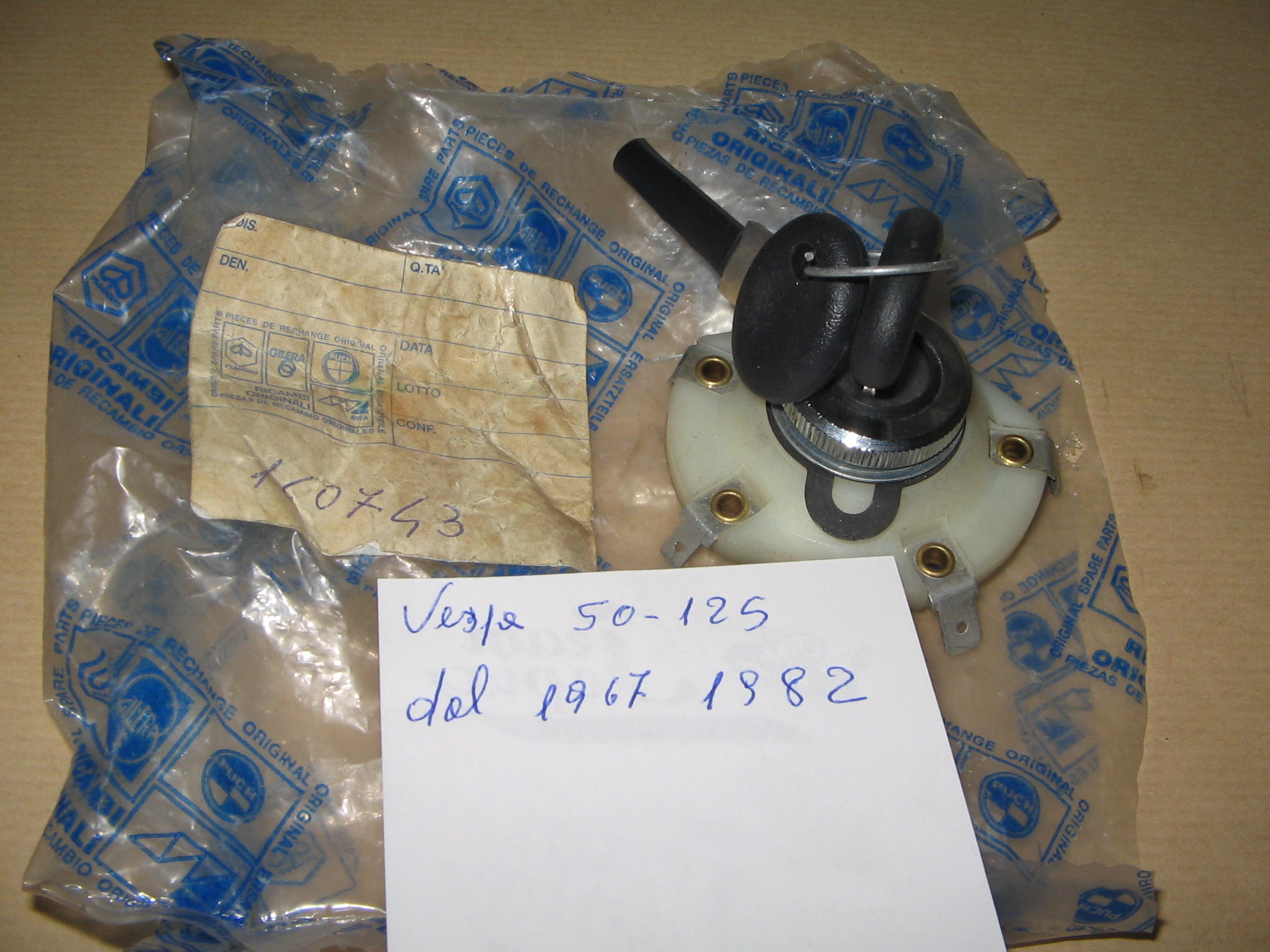 PIAGGIO VESPA  50  /  125 COMMUTATORE DAL 1967/1982 :  N. 962